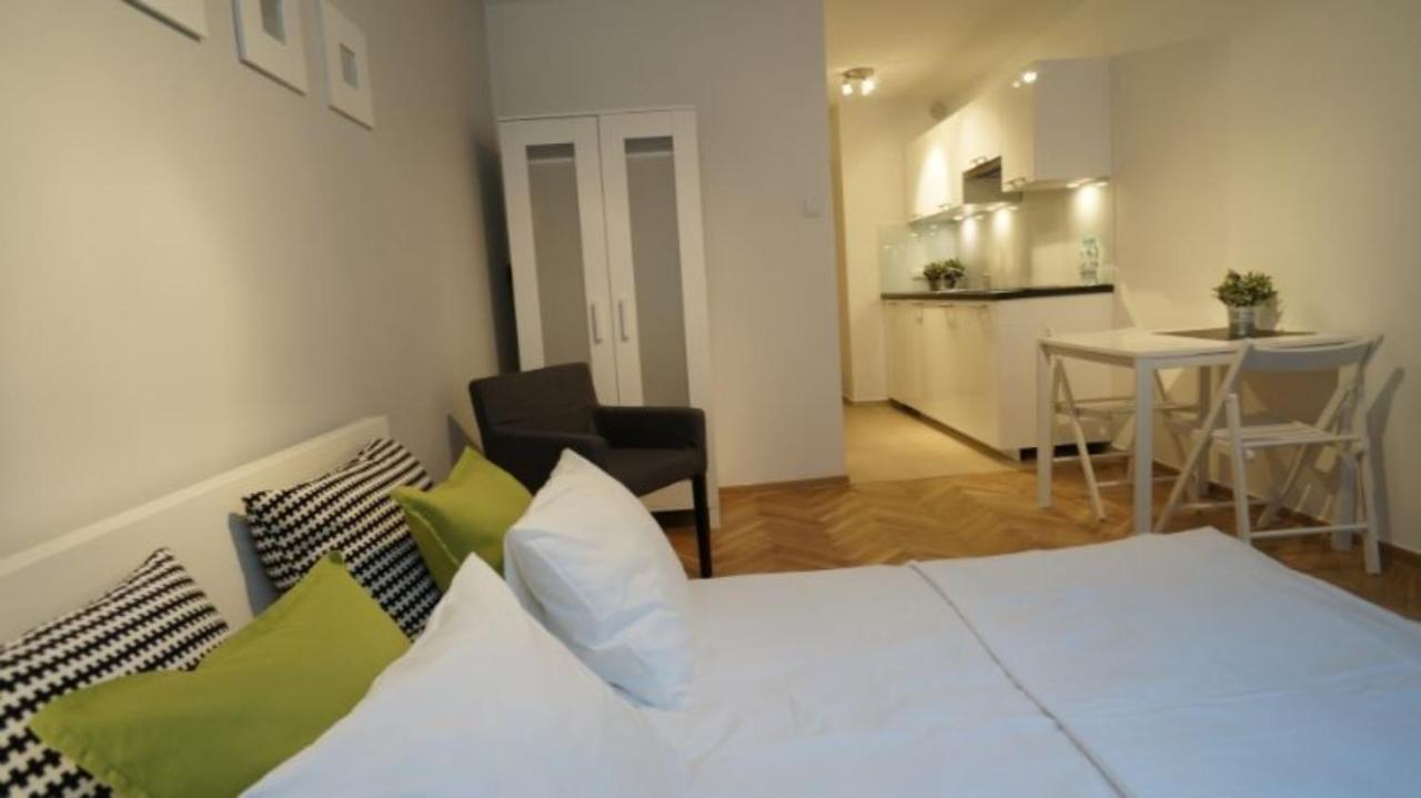 Bagno City Centre 16 Warschau Exterior foto